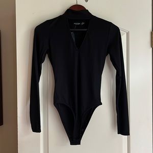 NWT Nasty Gal choker detail plunge bodysuit